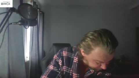 mr_i_ online show from October 29, 9:01 am