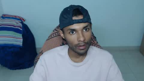 Max online show from January 31, 8:07 pm