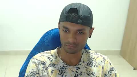 Max online show from March 1, 9:58 pm