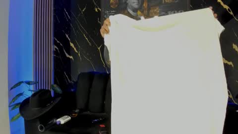 mr_maximo online show from February 2, 5:06 am