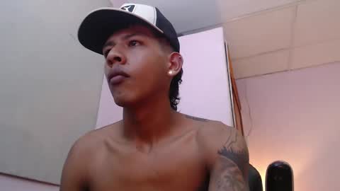 Snapshot of mr_stiven_ chatting on January 3, 9:36 am mr_stiven_ online show from January 3, 9:36 am