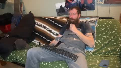 Snapshot of mr_valdor chatting on January 2, 11:06 pm Valdor online show from January 2, 11:06 pm