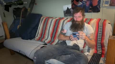 Snapshot of mr_valdor chatting on October 7, 1:32 am Valdor online show from October 7, 1:32 am