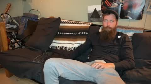 Snapshot of mr_valdor chatting on December 15, 6:59 pm Valdor online show from December 15, 6:59 pm