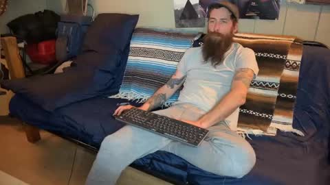 Snapshot of mr_valdor chatting on January 4, 9:20 pm Valdor online show from January 4, 9:20 pm