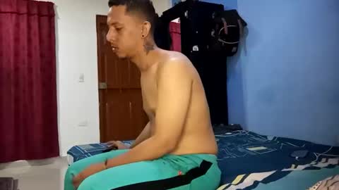 Snapshot of mrchrisdaniel chatting on November 1, 3:49 pm Christtofer online show from November 1, 3:49 pm