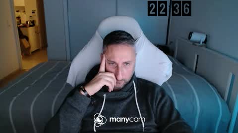 mrdr0o0o online show from November 22, 9:36 pm