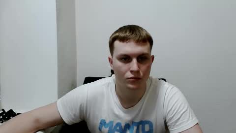 Max online show from February 5, 8:49 pm