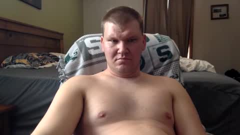 Snapshot of mrlongm8 chatting on February 6, 6:35 pm mrlongm8 online show from February 6, 6:35 pm