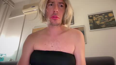 TaleOfLaura online show from October 11, 1:09 am