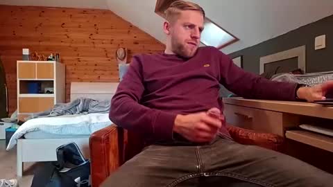 mrnobody6209 online show from April 23, 5:59 pm