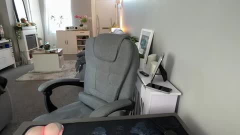 mtb1697 online show from April 8, 8:25 am