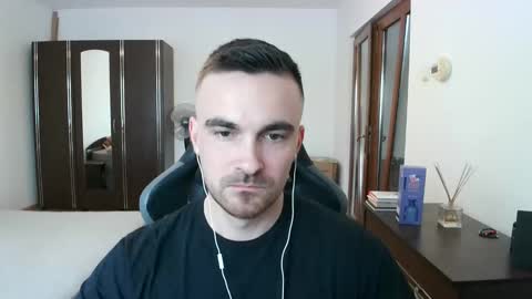 Victor online show from April 1, 1:41 pm