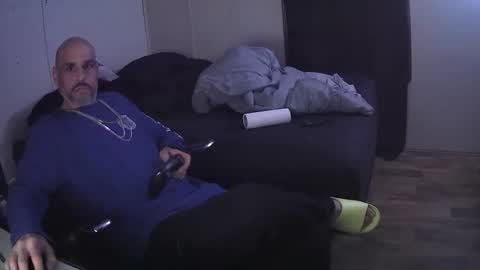 Muffdiver online show from February 11, 2:49 am