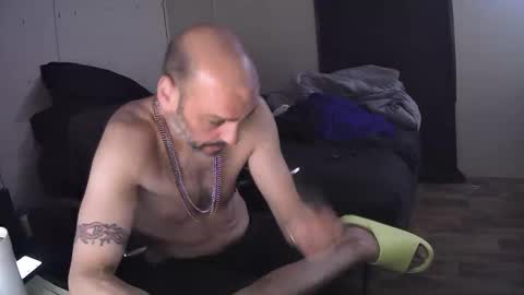 Muffdiver online show from April 11, 8:18 am