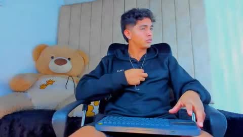 muichiro tokito1 online show from February 1, 4:24 am