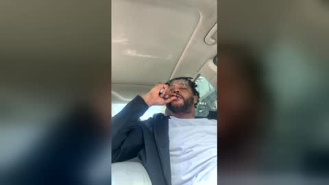 munchhy online show from April 12, 4:52 pm