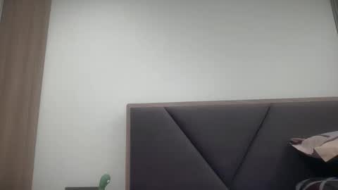 munnabobby2008 online show from November 12, 5:19 pm