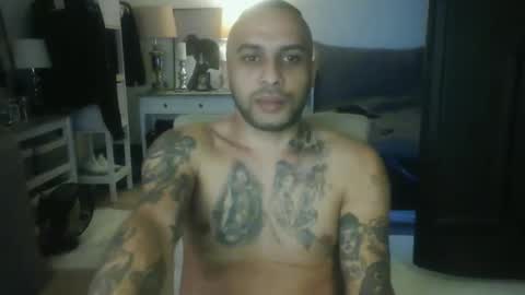 muscallan online show from October 21, 8:01 pm