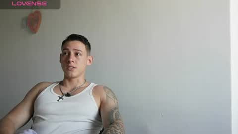 muscle_king_cum online show from July 28, 1:43 pm