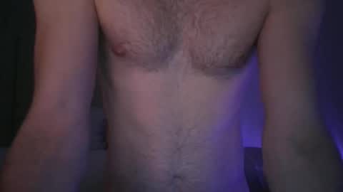 Snapshot of muscleedgernips chatting on October 26, 10:06 am muscleedgernips online show from October 26, 10:06 am