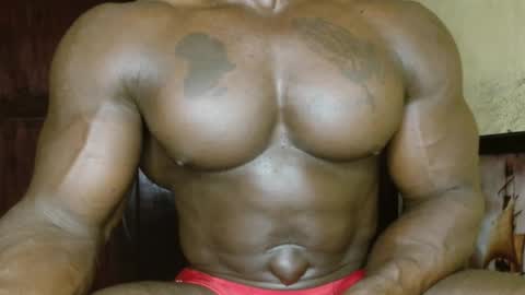 musclegod23 online show from February 25, 2:51 pm