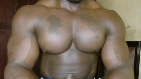 musclegod23 online show from March 29, 3:06 am