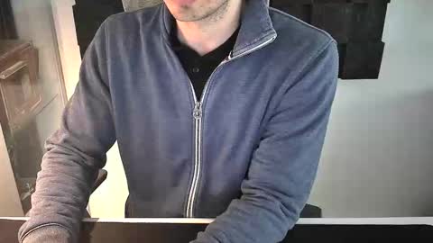 my_lovely_body online show from April 27, 9:17 am