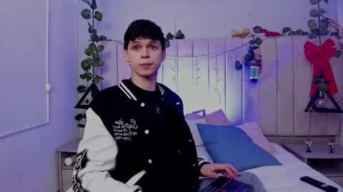 Mykel   online show from December 19, 10:07 pm