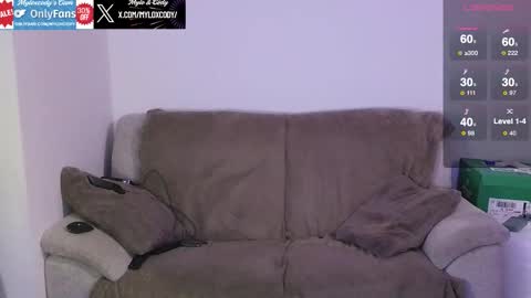 Mylo  Cody online show from October 28, 10:56 pm