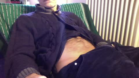 Bi sexy guy lovense hush is on private is open or password show tip if you like. online show from April 16, 5:40 am