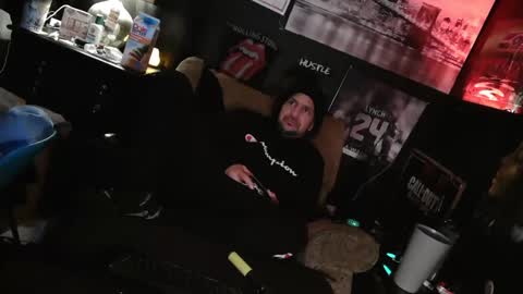 SnackPants online show from January 20, 1:42 pm