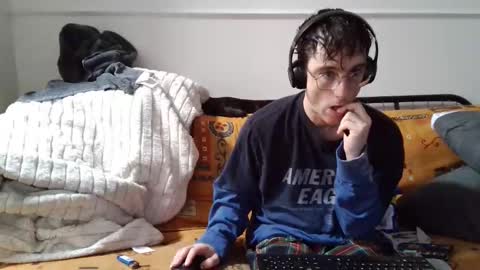 a Ordinary Boy online show from February 27, 12:34 am