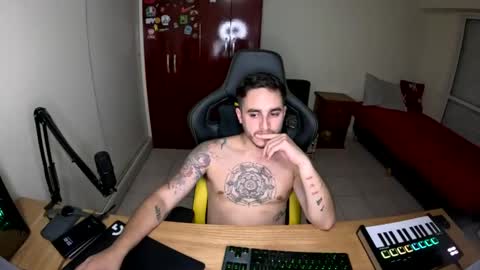 naaapu online show from December 18, 2:42 am