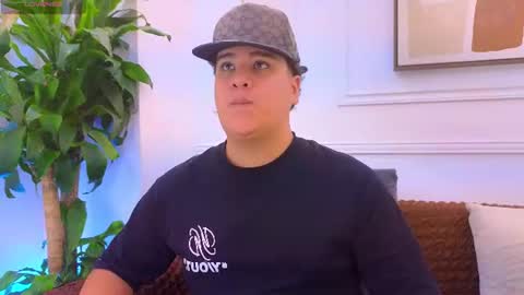 naimruiz_ online show from July 27, 6:37 pm
