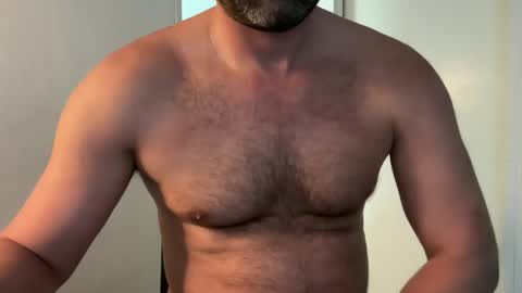 naked_dude25 online show from December 2, 1:52 am