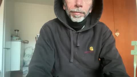 nakkkit online show from December 5, 8:21 am