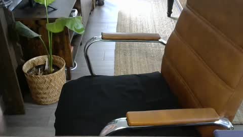 Snapshot of nareth338 chatting on September 27, 8:17 pm nareth338 online show from September 27, 8:17 pm