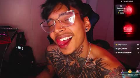 nathan_aress6666 online show from December 2, 12:14 am