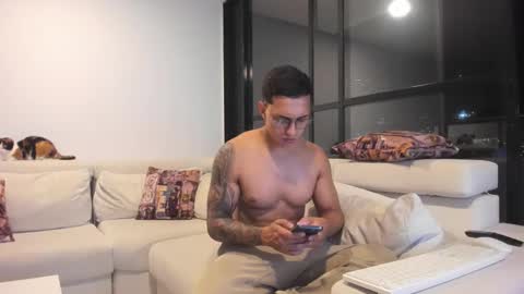 nathan_gross online show from February 6, 12:18 am