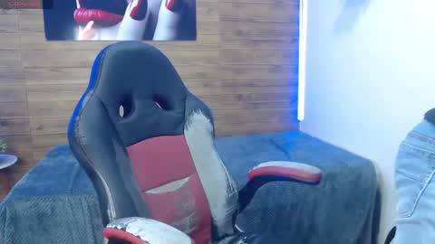 nathanclay online show from April 16, 3:06 am