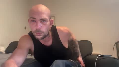 naughtycleboy online show from September 15, 8:04 am