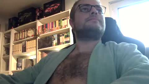 ndboy94 online show from December 1, 11:35 am