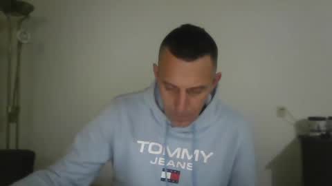 nederland77 online show from December 25, 6:52 am