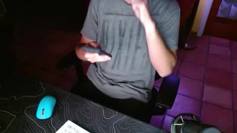 tootired online show from March 25, 6:39 am