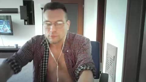 Sebastian online show from March 2, 2:25 pm