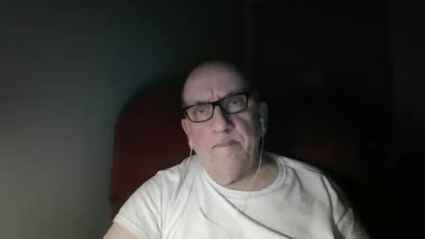 Tom online show from April 15, 1:49 am