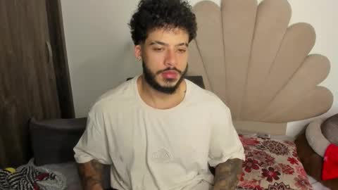 Nei turn green online show from January 18, 11:29 pm