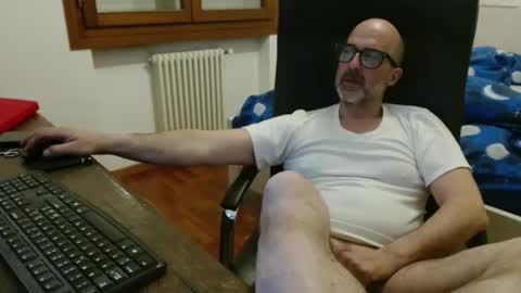 simi online show from March 27, 8:21 pm