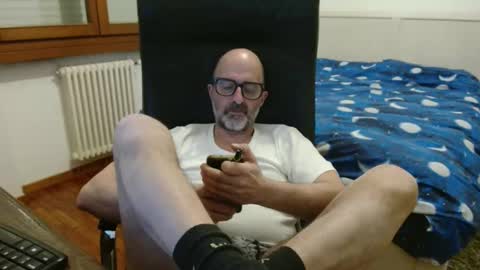 simi online show from March 18, 7:39 pm